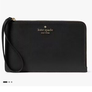 Staci Medium L-zip Wristlet NWT
COLOR: Black
